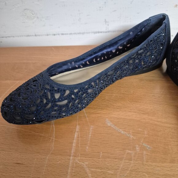 Alex Marie Navy Blue Laser Cut Ballet Flats Slip-On Womens Shoes Size 7M - Picture 5 of 6